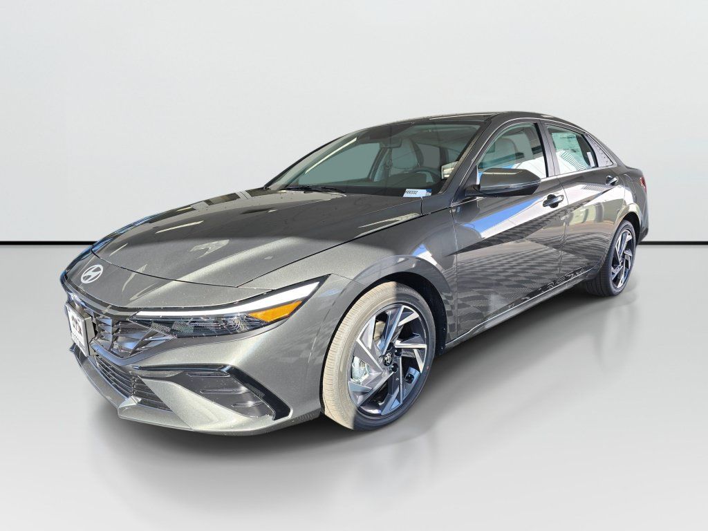 New 2026 Hyundai Elantra Limited FWD image 8