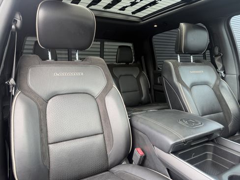 Used 2021 RAM 1500 Laramie w/ Sport Appearance Package AWD/4WD image 18