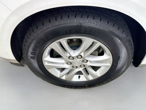 Used 2018 Buick Enclave Essence FWD image 32