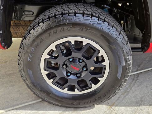 Used 2024 Toyota Tacoma TRD Off-Road AWD/4WD image 9