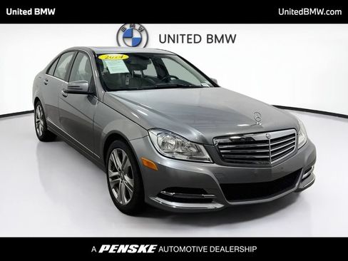 Used 2014 Mercedes-Benz C 300 4MATIC Sedan image 3