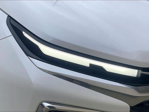 Used 2025 Chevrolet Traverse High Country image 27