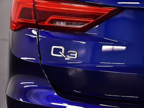 Used 2025 Audi Q3 2.0T Premium image 12