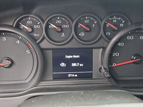 Used 2025 Chevrolet Silverado 3500 W/T image 8