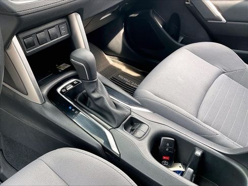 Used 2023 Toyota Corolla Cross AWD Hybrid image 19