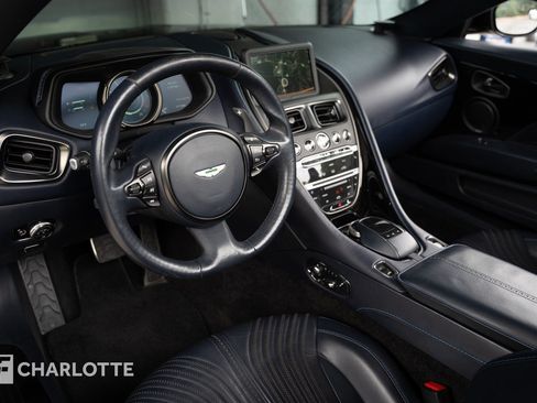Used 2019 Aston Martin DB11 Volante RWD image 21