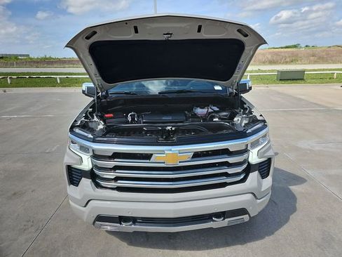 New 2026 Chevrolet Silverado 1500 High Country w/ Technology Package AWD/4WD image 31