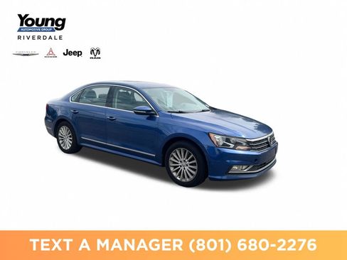 Used 2016 Volkswagen Passat 1.8T SE FWD image 7