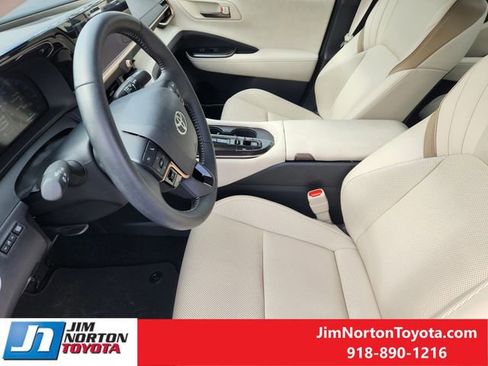 Used 2024 Toyota Crown Limited image 15