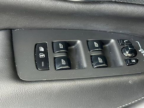 Certified 2023 Volvo XC90 T8 Plus image 10