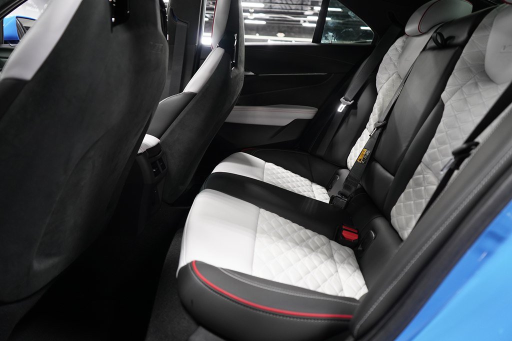 Used 2023 Cadillac CT4 V Blackwing w/ Climate Package RWD image 21