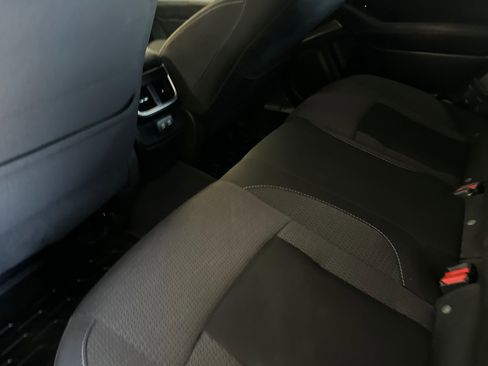 Used 2022 Subaru Outback Premium image 12