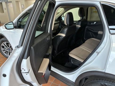 Used 2020 Ford Escape SEL image 27