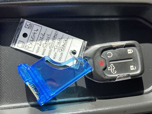 Used 2022 Chevrolet Silverado 1500 LT image 25