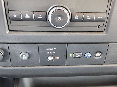 New 2024 Chevrolet Express 3500 w/ Power Convenience Package image 19