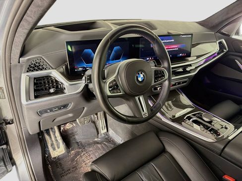 Certified 2024 BMW X7 M60i AWD/4WD image 9