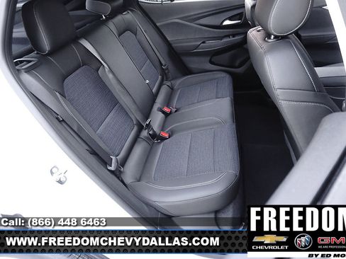 New 2026 Buick Envista Preferred image 16