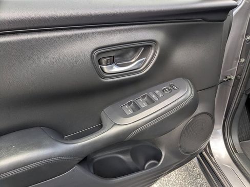 Used 2025 Honda HR-V LX image 14