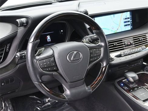 Used 2018 Lexus LS 500 AWD w/ Luxury Package image 25