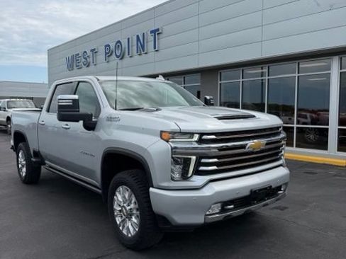 Used 2022 Chevrolet Silverado 2500 High Country w/ Z71 Off-Road Package AWD/4WD image 2