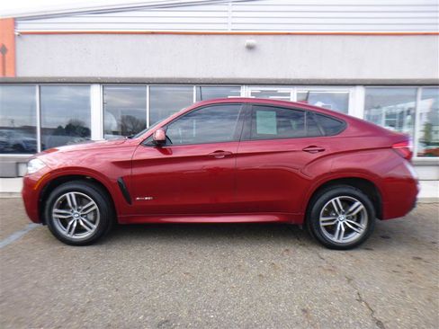 Used 2017 BMW X6 xDrive50i image 2