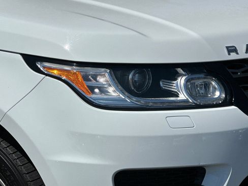 Used 2017 Land Rover Range Rover Sport SE AWD/4WD image 11