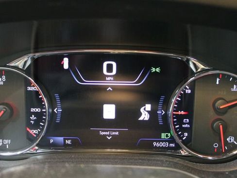 Used 2020 GMC Acadia SLT w/ GMC Pro Grade Package AWD/4WD image 26