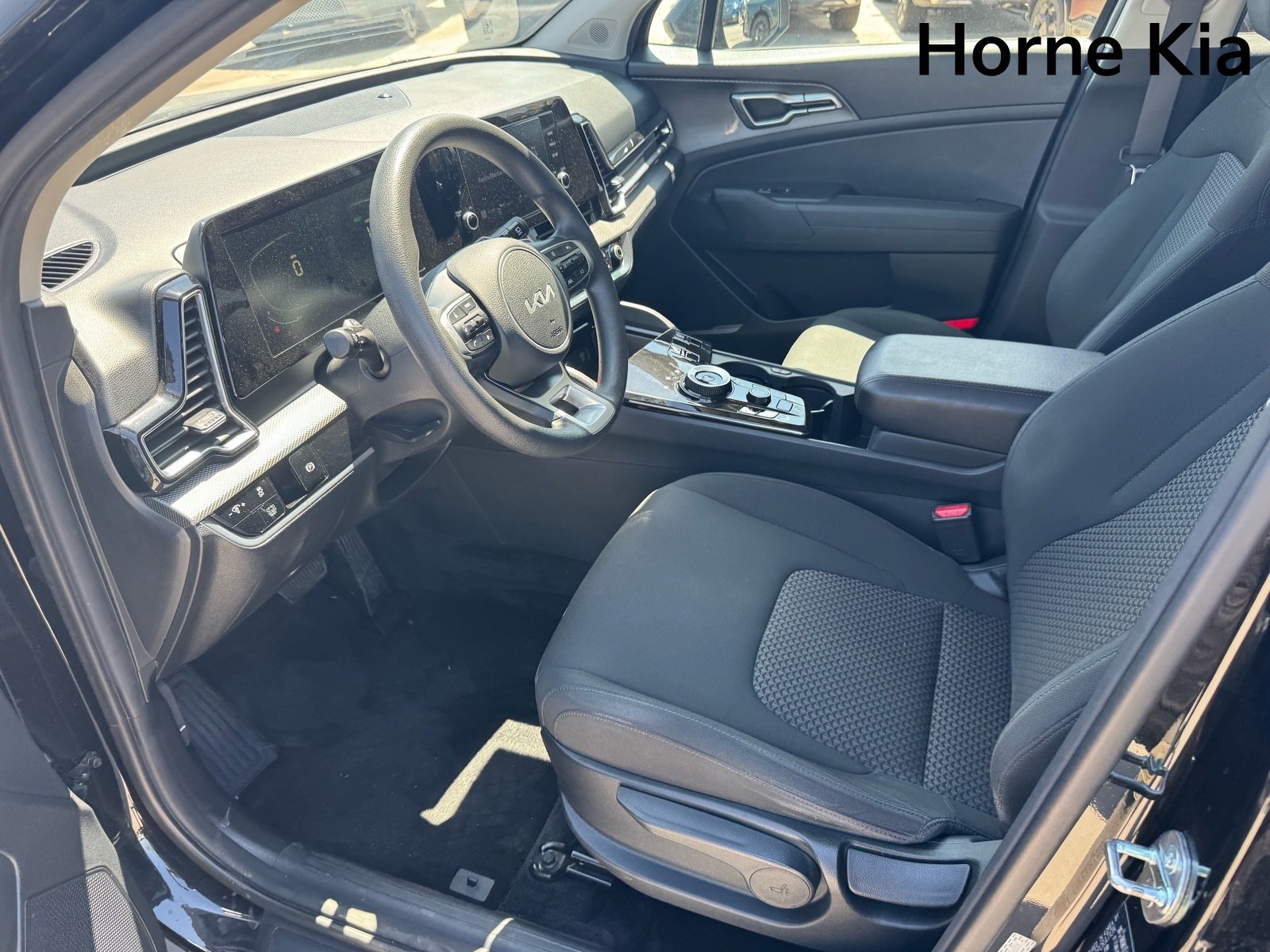 Used 2023 Kia Sportage LX AWD/4WD image 9