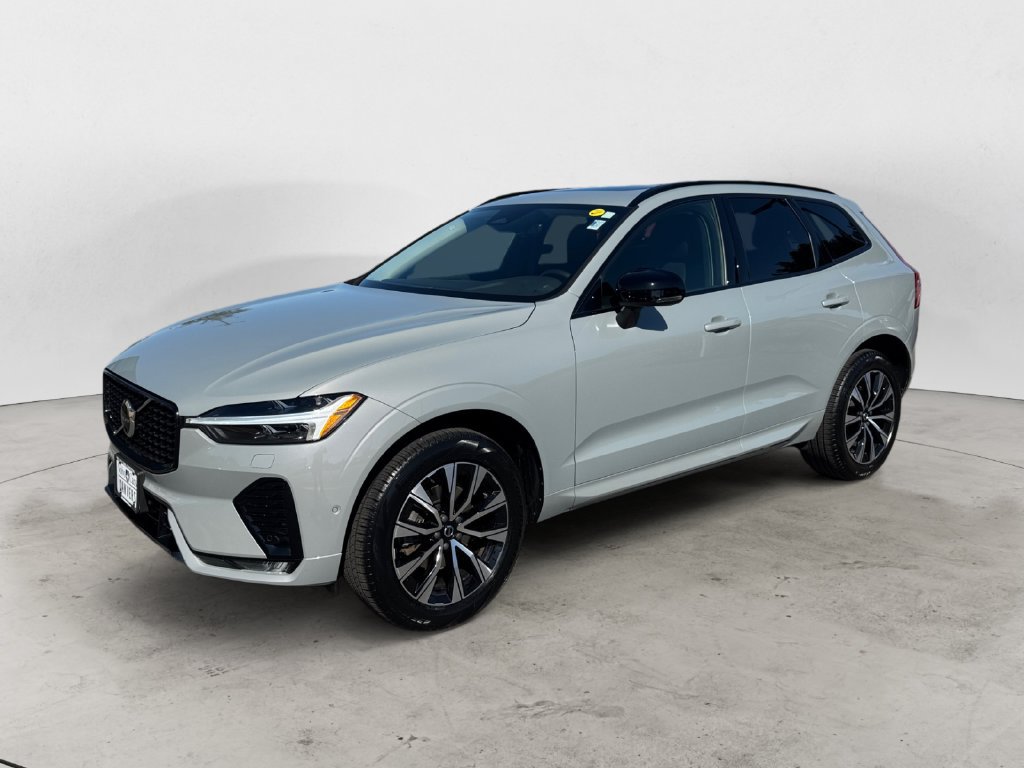 Certified 2024 Volvo XC60 B5 Plus AWD/4WD image 2