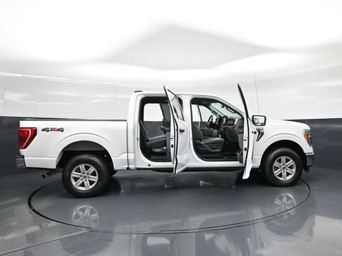 Used 2021 Ford F150 XLT w/ Equipment Group 301A Mid AWD/4WD image 4