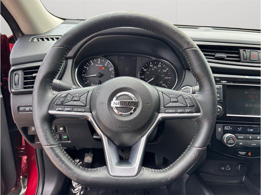 Used 2018 Nissan Rogue SV FWD image 20