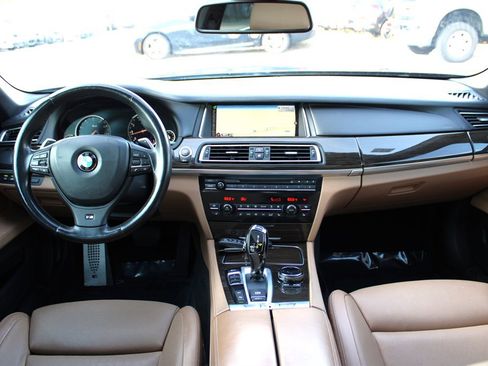 Used 2014 BMW 750Li 750Li image 11