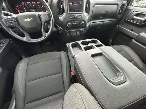 Used 2025 Chevrolet Silverado 1500 Custom w/ Turbomax Blackout Package RWD image 20