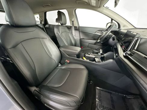Used 2023 Kia Sportage EX FWD image 15