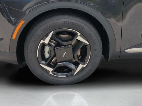 New 2026 Kia Sportage EX w/ EX Panorama Roof Package image 11