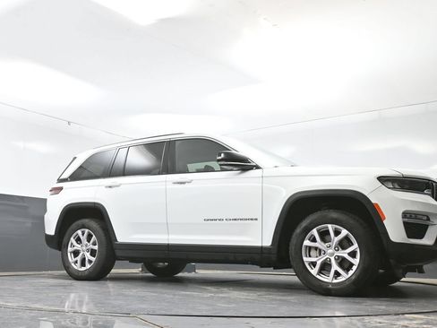 Used 2022 Jeep Grand Cherokee Limited AWD/4WD image 52