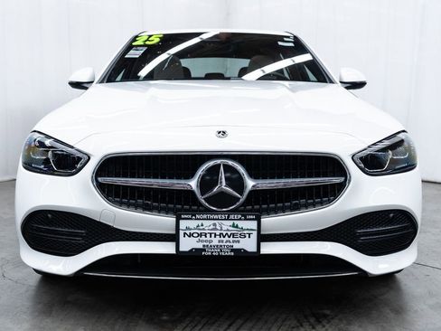 Used 2025 Mercedes-Benz C 300 4MATIC Sedan image 2