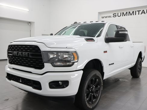 Used 2024 RAM 2500 Big Horn w/ Night Edition AWD/4WD image 7