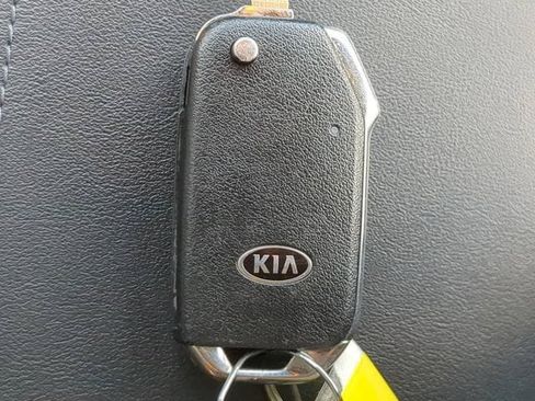 Used 2021 Kia Seltos S AWD/4WD image 26
