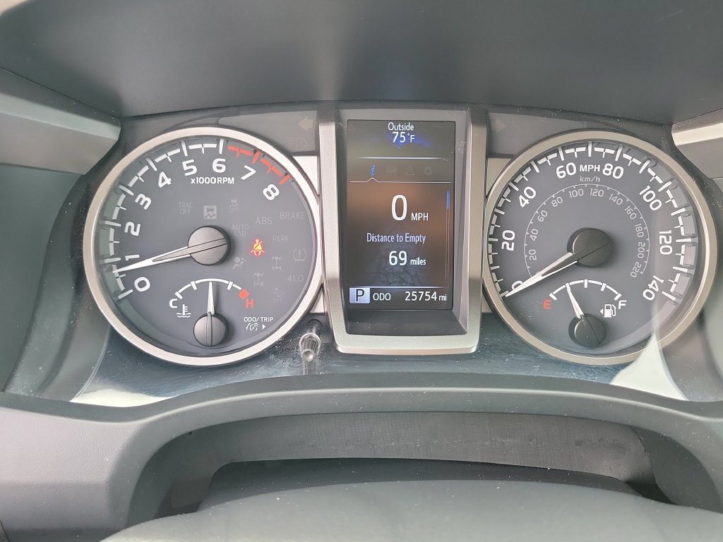 Certified 2023 Toyota Tacoma SR5 w/ Technology Package AWD/4WD image 13