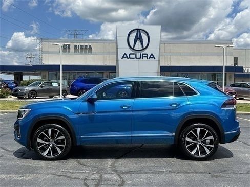 Used 2024 Volkswagen Atlas Cross Sport SEL Premium R-Line image 34