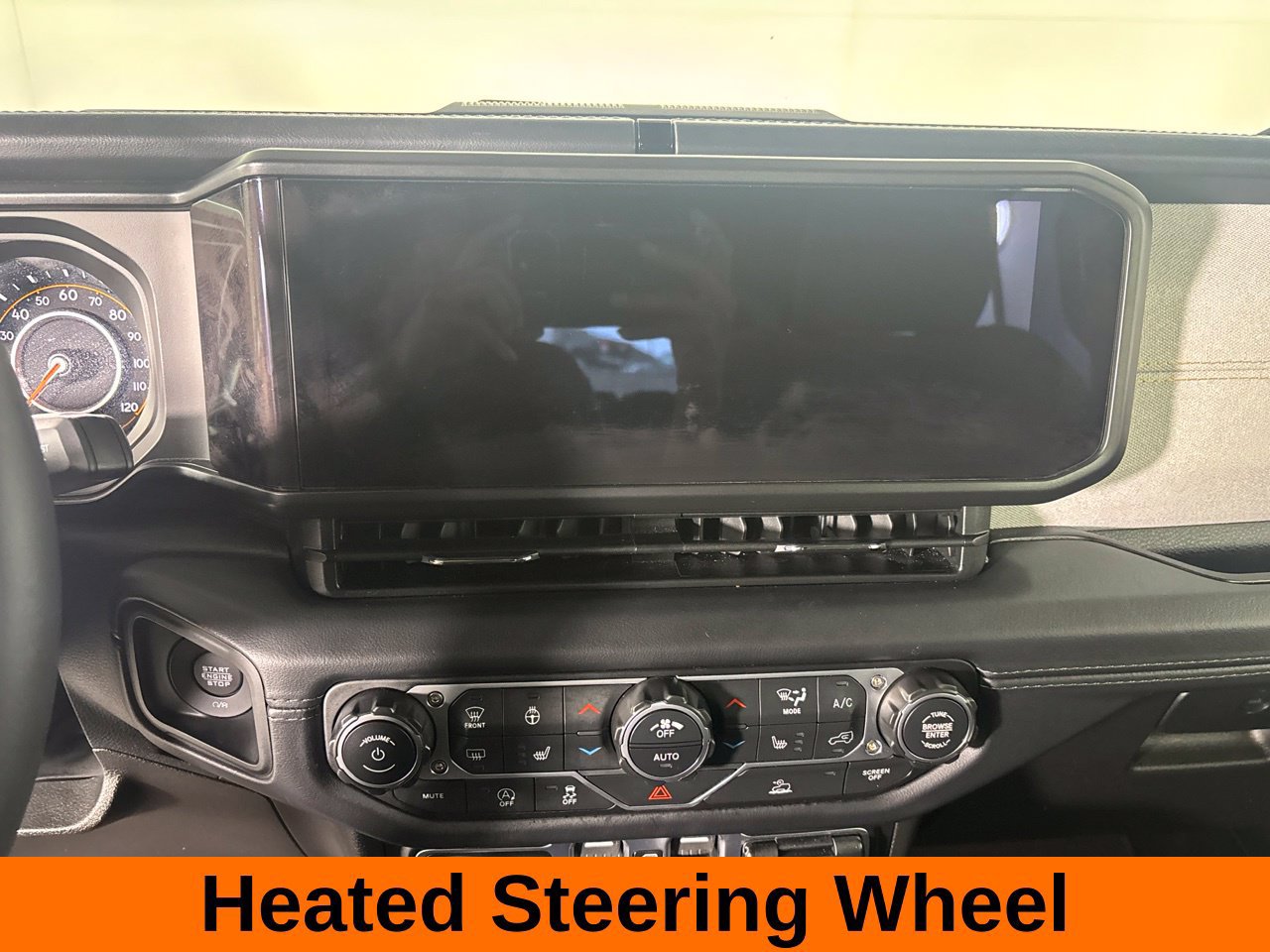 Used 2026 Jeep Wrangler Unlimited Sahara AWD/4WD image 16