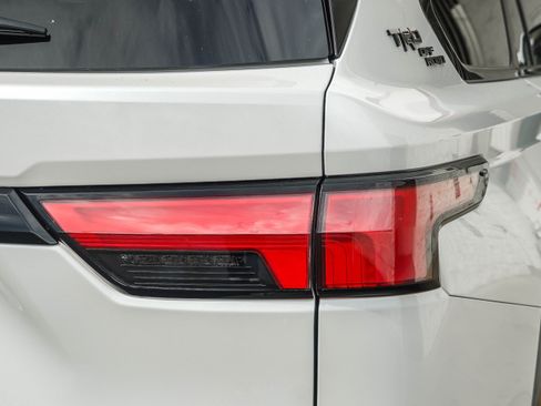New 2026 Toyota Sequoia Platinum AWD/4WD image 8