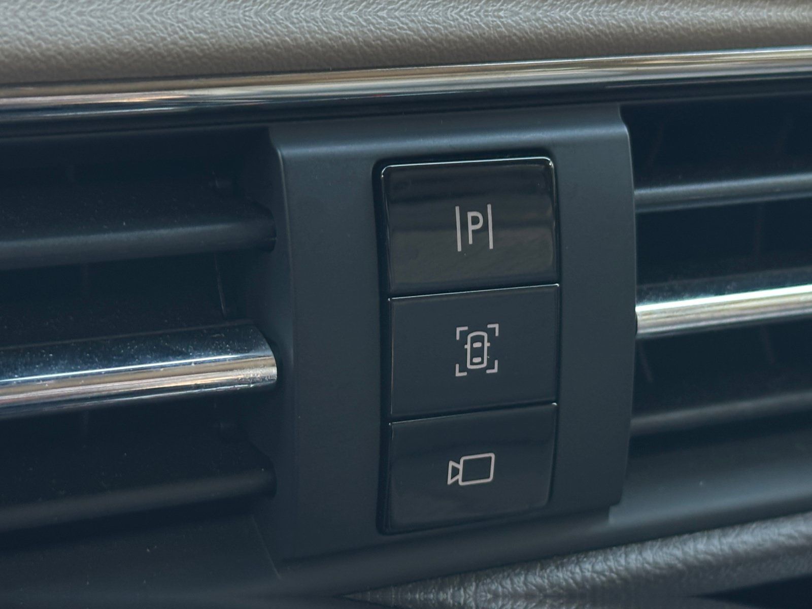 Used 2022 Lincoln Corsair FWD image 31
