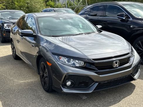 Used 2019 Honda Civic EX image 3