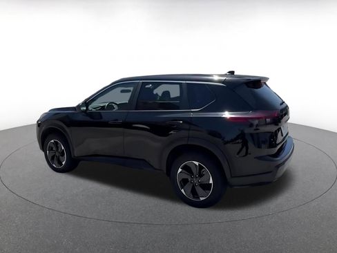 Used 2025 Nissan Rogue SV AWD/4WD image 10
