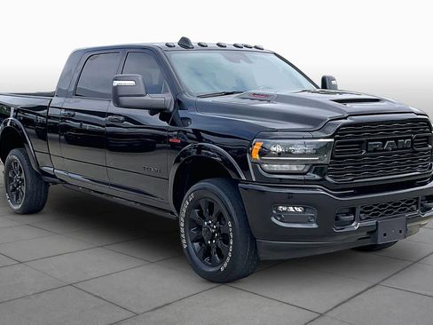 Used 2023 RAM 2500 Limited AWD/4WD image 3