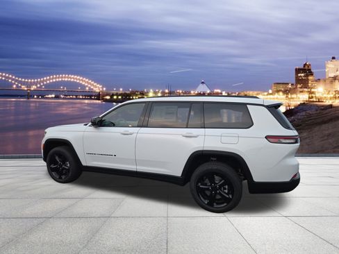 New 2025 Jeep Grand Cherokee L Limited w/ Luxury Tech Group II image 3