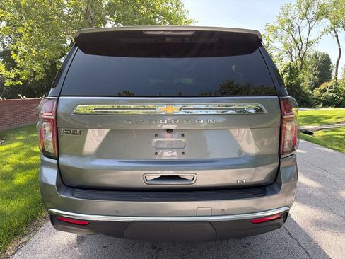 Used 2022 Chevrolet Suburban LT w/ LT Signature Plus Package AWD/4WD image 11