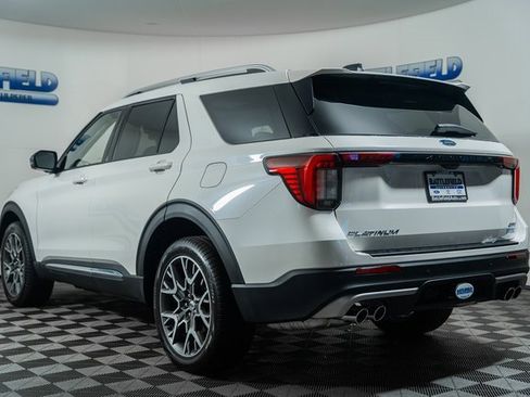 Used 2025 Ford Explorer Platinum w/ Ultimate Package image 4